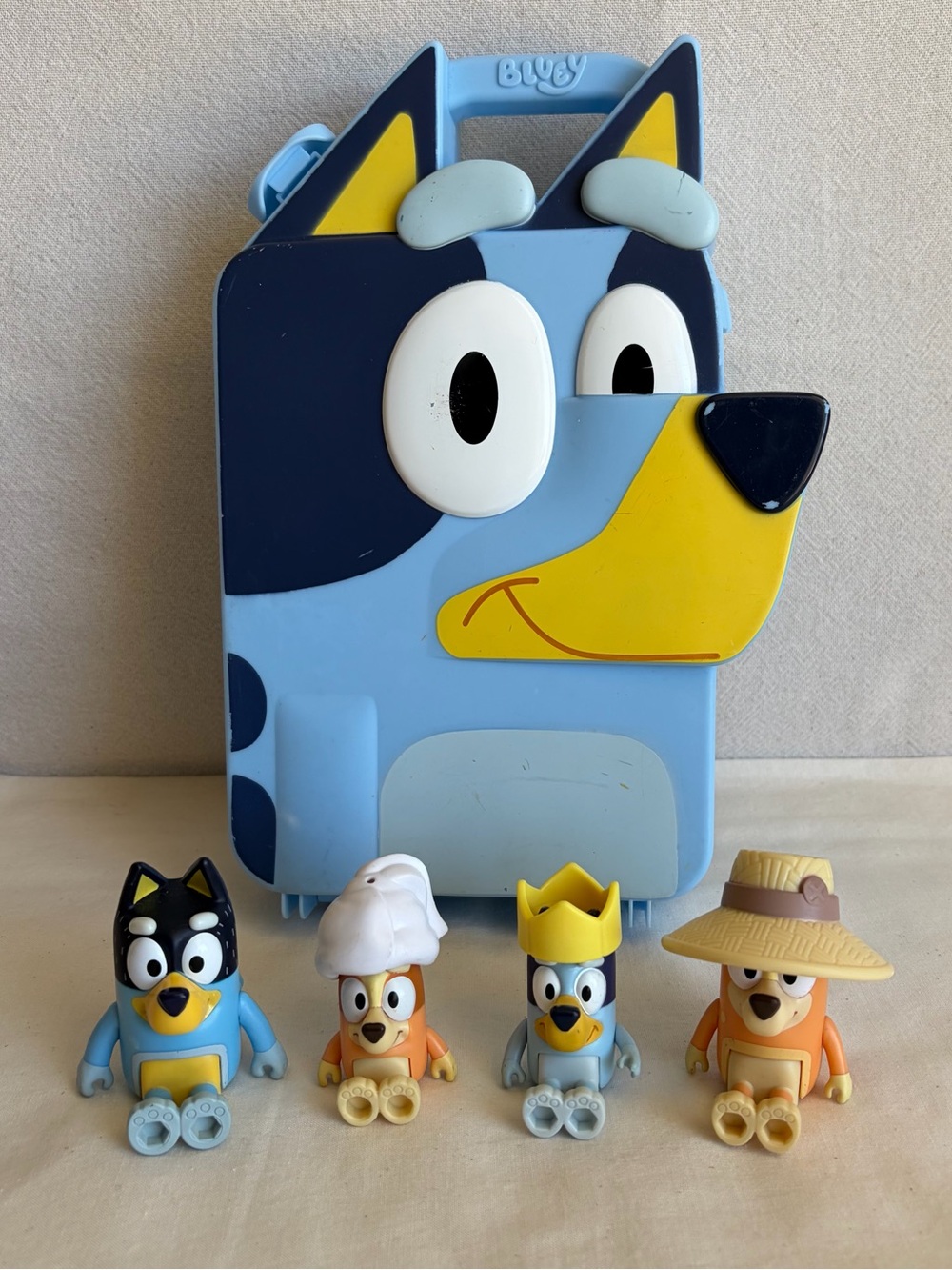 Bluey Heeler Family Figures, 3 Accessories, and Carrying Case with Handle